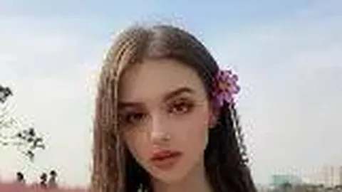 第32届中国国际广告节上，三金西瓜霜璀璨亮相，探讨新时代营销革新之道